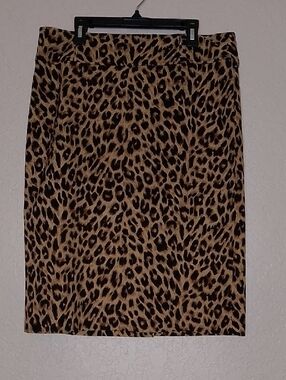Leslie Stuart Animal Print Skirt Size 8